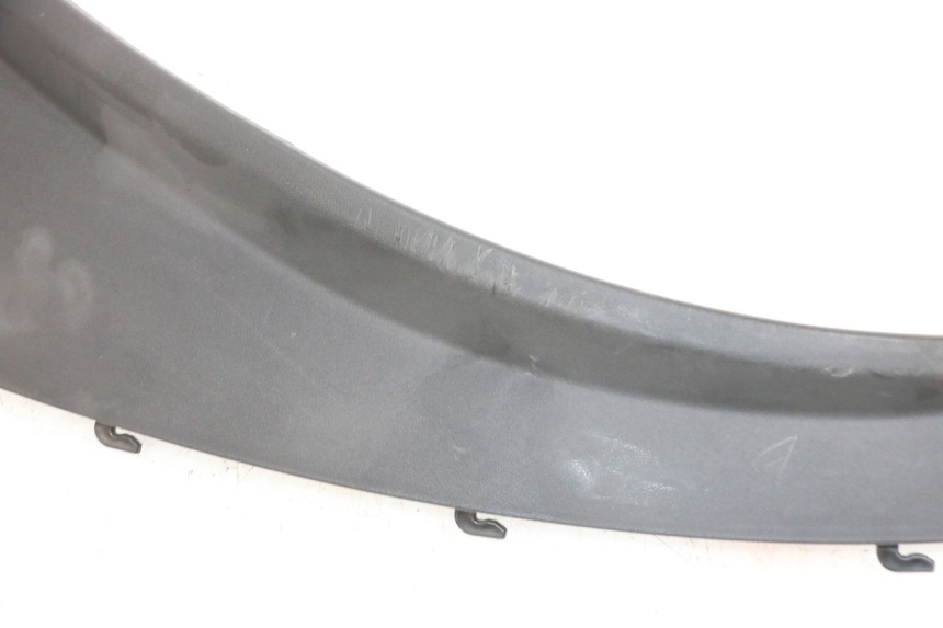 photo de REAR LEFT BELLY PANEL PIAGGIO MP3 RL 250 (2006 - 2010) - Technical close-up