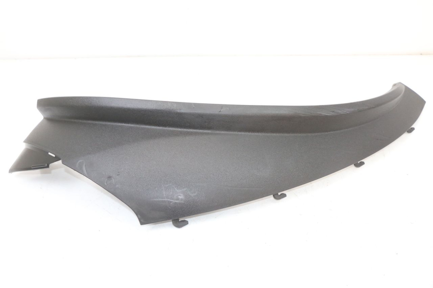 photo de REAR LEFT BELLY PANEL PIAGGIO MP3 125 (2006 - 2014)