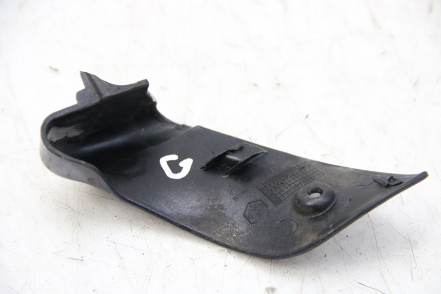 photo de LEFT REAR LOWER BODY PANEL PIAGGIO VESPA GRANTURISMO 125 (2003 - 2007)
