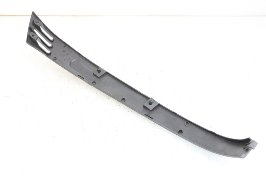 photo de LEFT REAR LOWER BODY PANEL PIAGGIO VESPA LX 2T 50 (2005 - 2013)