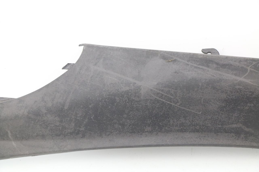 photo de LEFT REAR LOWER BODY PANEL PIAGGIO X9 EVOLUTION 125 (2003 - 2007)