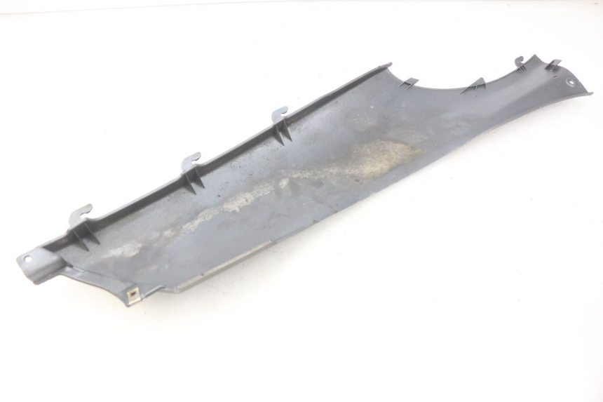 photo de LEFT REAR LOWER BODY PANEL PIAGGIO X9 EVOLUTION 125 (2003 - 2007)