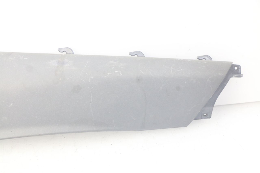 photo de LEFT REAR LOWER BODY PANEL PIAGGIO X9 EVOLUTION 500 (2003 - 2005)