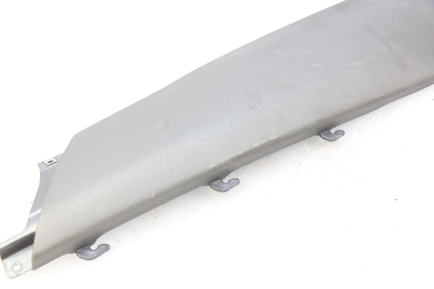 photo de LEFT REAR LOWER BODY PANEL PIAGGIO X9 EVOLUTION 125 (2003 - 2007)