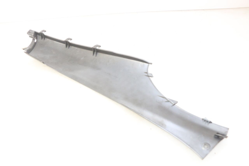 photo de LEFT REAR LOWER BODY PANEL PIAGGIO X9 EVOLUTION 125 (2003 - 2007)