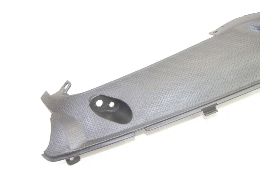 photo de REAR LEFT BELLY PANEL GILERA RUNNER SP 50 (2006 - 2008)