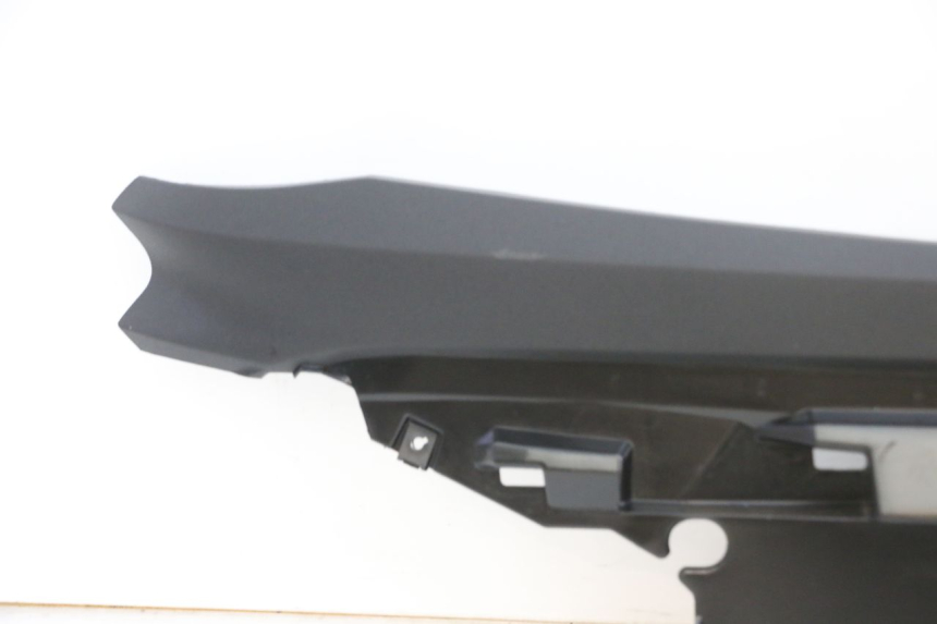 photo de REAR LEFT BELLY PANEL YAMAHA TRICITY 300 (2020 - 2024) - Additional view of the item