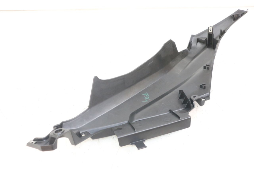 photo de LEFT REAR LOWER BODY PANEL YAMAHA XMAX X-MAX ABS 125 (2017 - 2020)