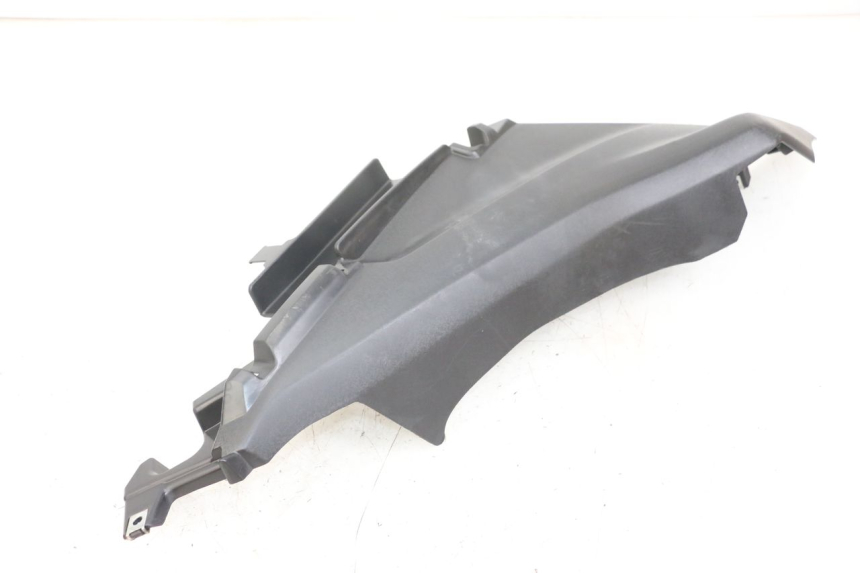 photo de LEFT REAR LOWER BODY PANEL YAMAHA XMAX X-MAX ABS 125 (2017 - 2020)