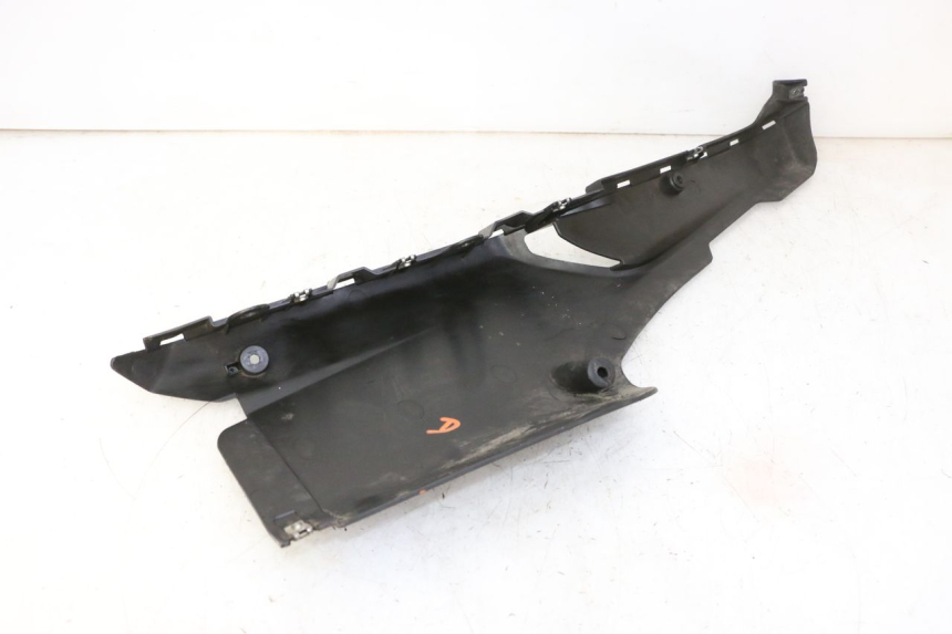 photo de RIGHT BELLY PANEL QUADRO 4 4D 350 (2015 - 2018)