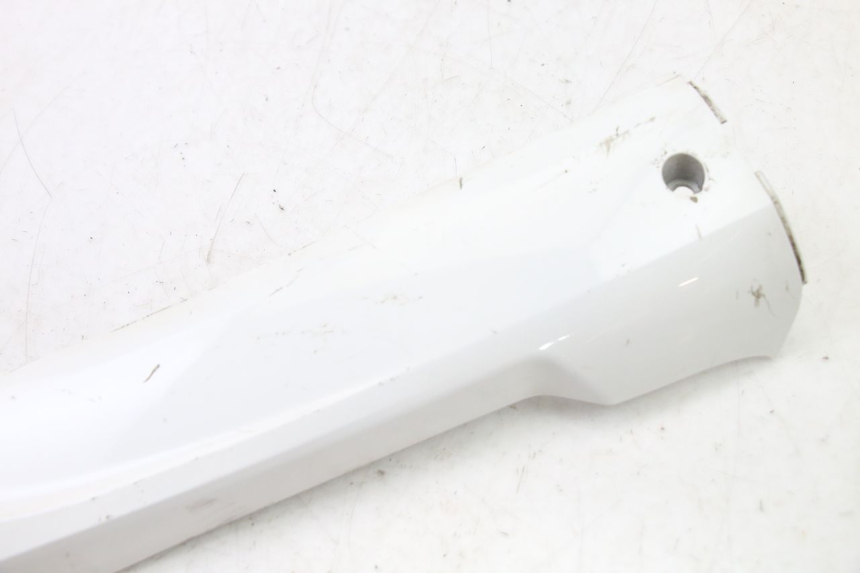 photo de RIGHT LOWER SIDE PANEL SYM FIDDLE 3 III 125 (2014 - 2020)