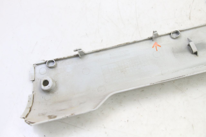 photo de RIGHT LOWER SIDE PANEL SYM FIDDLE 3 III 125 (2014 - 2020)