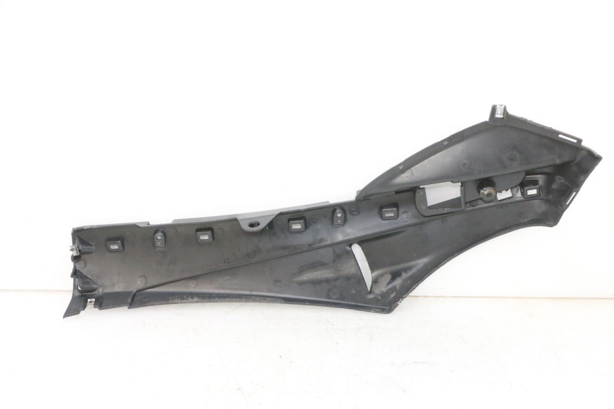photo de RIGHT LOWER SIDE PANEL PIAGGIO FLY 4T 50 (2013 - 2017) - Checked used part