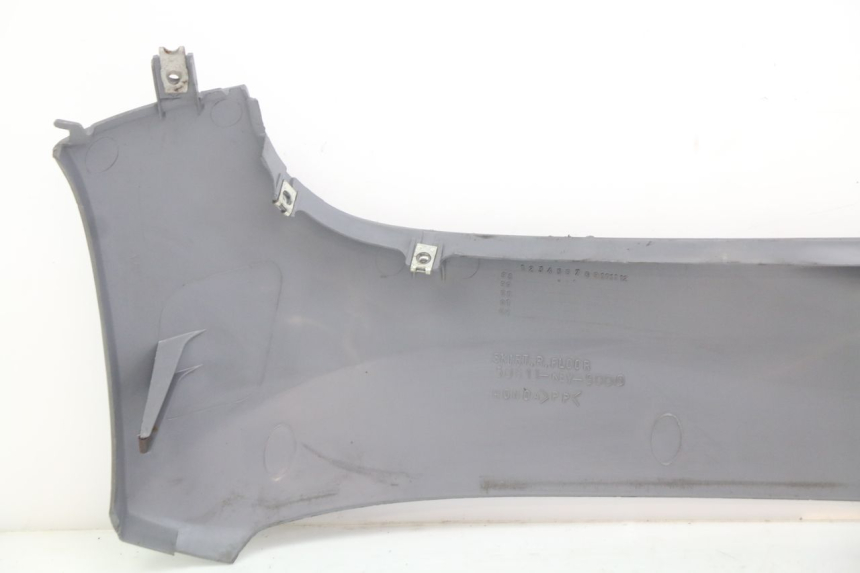 photo de RIGHT LOWER SIDE PANEL HONDA FES PANTHEON 2T 125 (1998 - 2002)