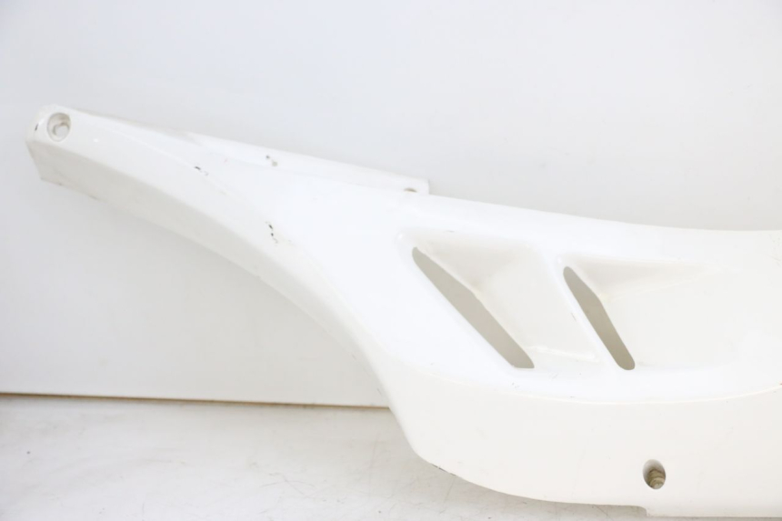 photo de RIGHT LOWER SIDE PANEL JONWAY AZTRAL 125 (2008 - 2017)