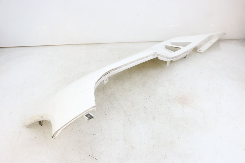 photo de RIGHT LOWER SIDE PANEL JONWAY AZTRAL 125 (2008 - 2017)