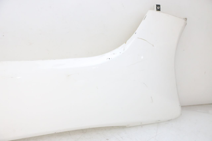 photo de RIGHT LOWER SIDE PANEL JONWAY AZTRAL 125 (2008 - 2017)