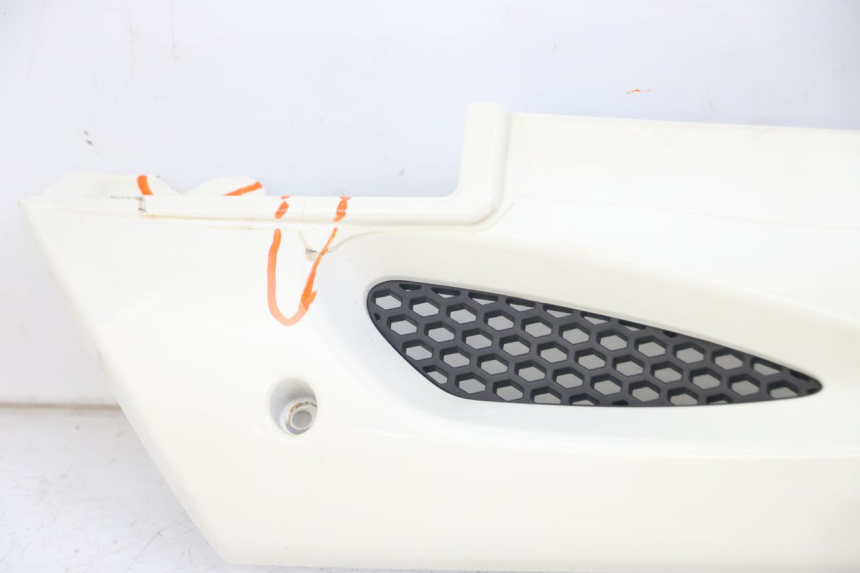 photo de RIGHT LOWER SIDE PANEL KYMCO LIKE 125 (2009 - 2016)