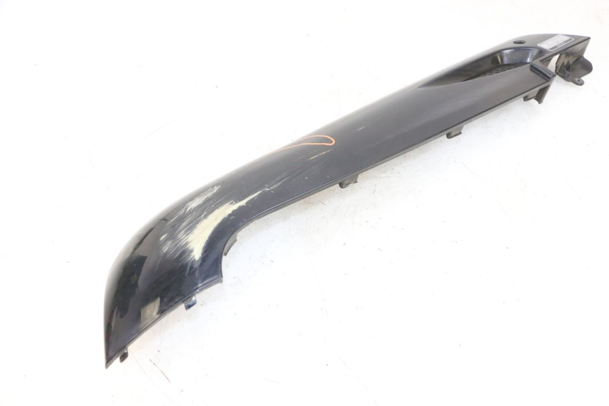 photo de RIGHT LOWER SIDE PANEL KYMCO LIKE 125 (2009 - 2016) - Fixing points details