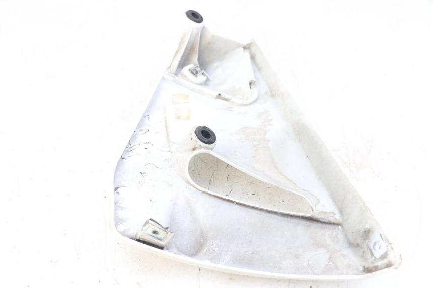 photo de RIGHT BELLY PANEL MOTO GUZZI NORGE 8V GT 1200 (2011 - 2016)