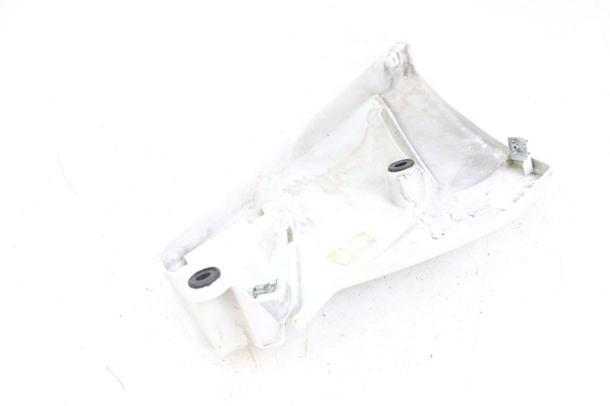 photo de RIGHT BELLY PANEL MOTO GUZZI NORGE 8V GT 1200 (2011 - 2016)