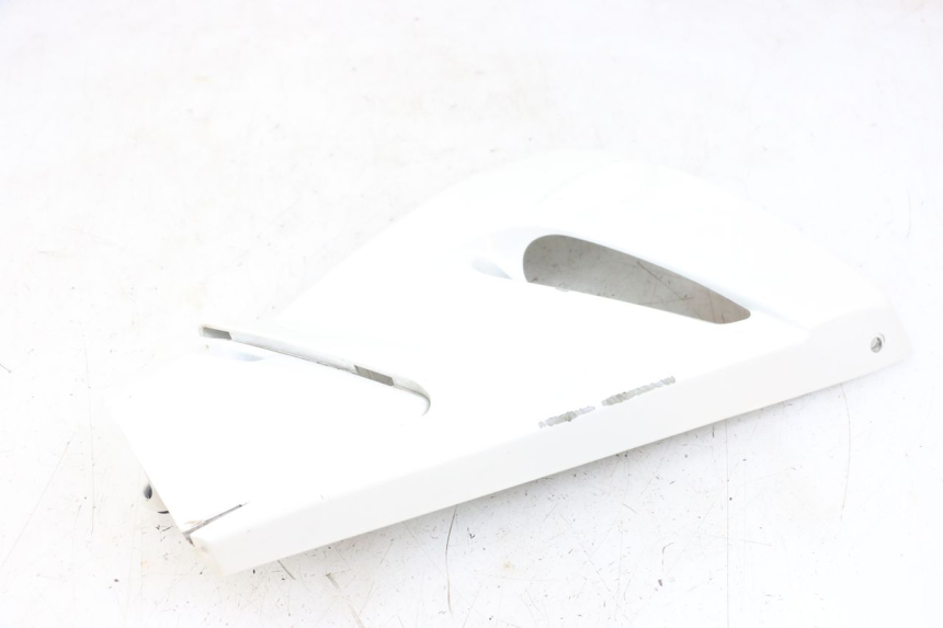photo de RIGHT BELLY PANEL MOTO GUZZI NORGE 8V GT 1200 (2011 - 2016)