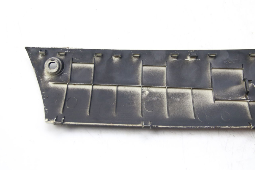photo de RIGHT LOWER SIDE PANEL PEUGEOT KISBEE 2T 50 (2018 - 2022)