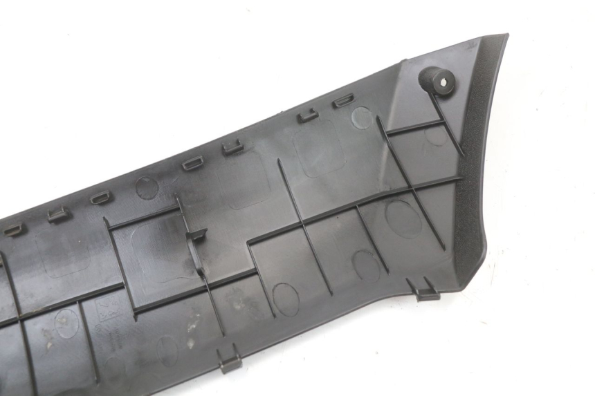 photo de RIGHT LOWER SIDE PANEL PEUGEOT KISBEE 4T 50 (2010 - 2017)