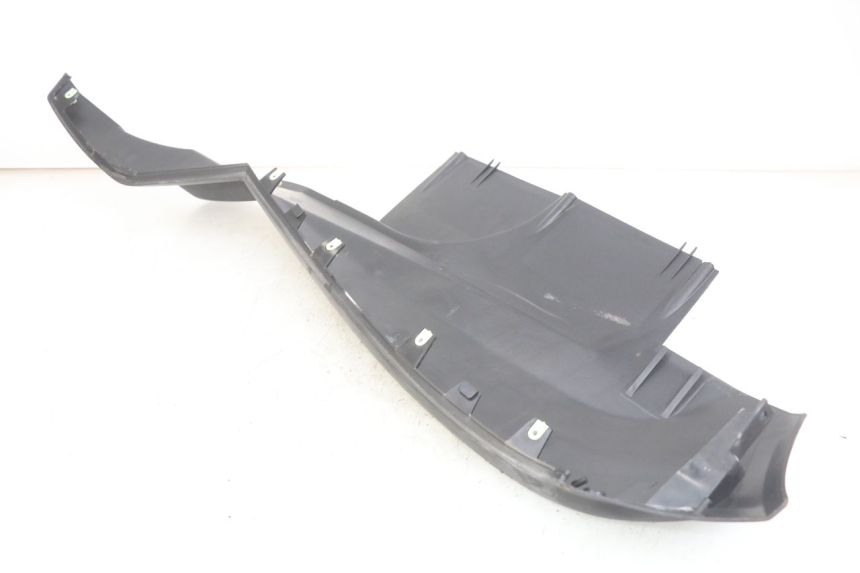 photo de RIGHT LOWER SIDE PANEL PEUGEOT SATELIS 125 (2006 - 2009)