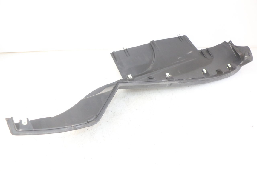 photo de RIGHT LOWER SIDE PANEL PEUGEOT SATELIS 125 (2006 - 2009)