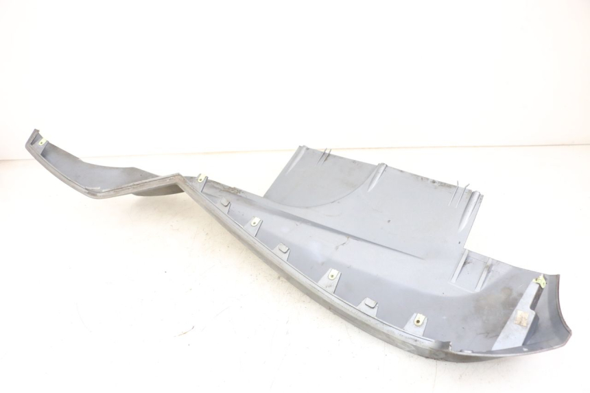 photo de RIGHT LOWER SIDE PANEL PEUGEOT SATELIS 125 (2006 - 2009)