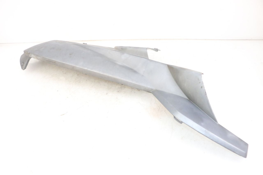 photo de RIGHT LOWER SIDE PANEL PEUGEOT SATELIS 125 (2006 - 2009)