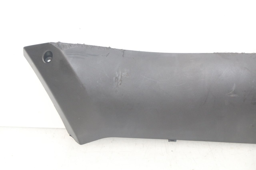 photo de RIGHT LOWER SIDE PANEL PEUGEOT STREETZONE 4T 50 (2018 - 2023)