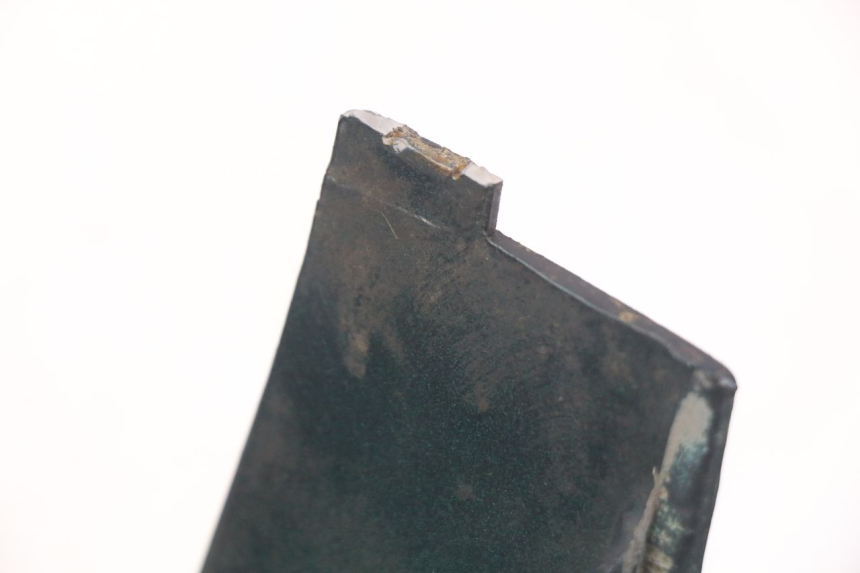 photo de RIGHT LOWER SIDE PANEL PEUGEOT SV 125 (1991 - 1994)