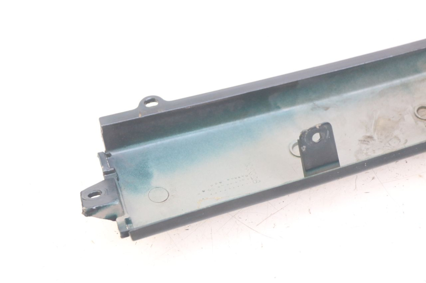 photo de RIGHT LOWER SIDE PANEL PEUGEOT SV 125 (1991 - 1994)
