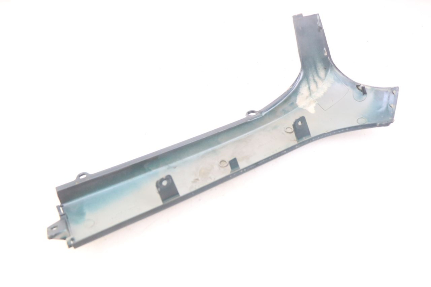 photo de RIGHT LOWER SIDE PANEL PEUGEOT SV 125 (1991 - 1994)