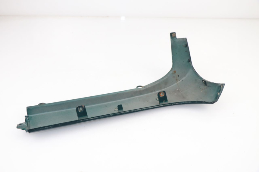 photo de RIGHT LOWER SIDE PANEL PEUGEOT SV 125 (1991 - 1994)