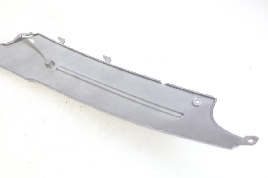 photo de RIGHT LOWER SIDE PANEL PEUGEOT V-CLIC VCLIC 50 (2007 - 2013)
