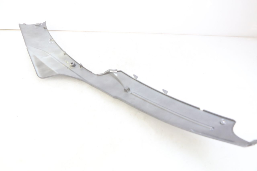 photo de RIGHT LOWER SIDE PANEL PEUGEOT V-CLIC VCLIC 50 (2007 - 2013)