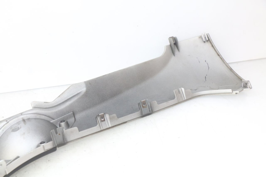 photo de RIGHT LOWER SIDE PANEL PIAGGIO MP3 500 (2014 - 2016)