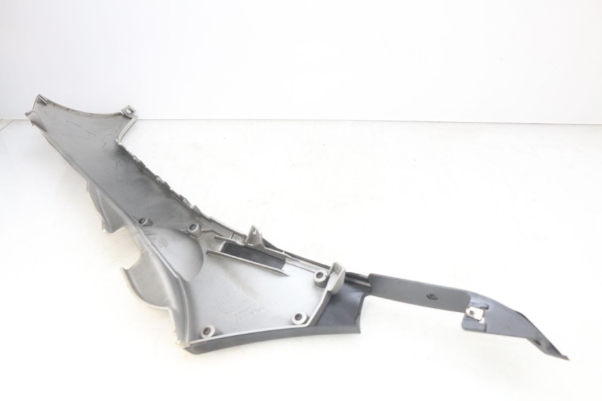 photo de RIGHT LOWER SIDE PANEL PIAGGIO MP3 500 (2014 - 2016)