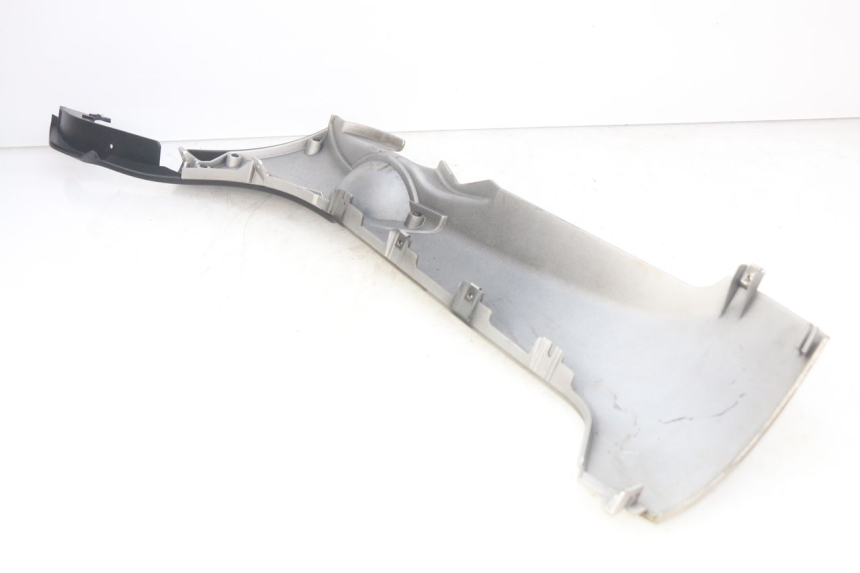 photo de RIGHT LOWER SIDE PANEL PIAGGIO MP3 500 (2014 - 2016)