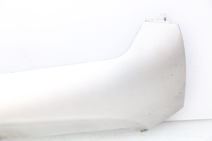 photo de RIGHT LOWER SIDE PANEL PIAGGIO MP3 500 (2014 - 2016)