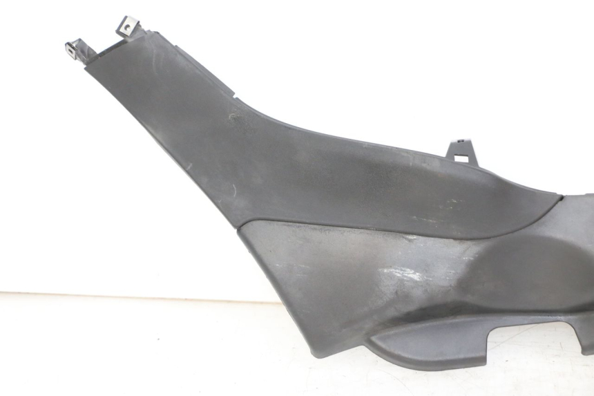 photo de RIGHT LOWER SIDE PANEL PIAGGIO MP3 LT 400 (2007 - 2012)