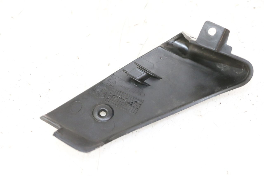 photo de RIGHT BELLY PANEL PIAGGIO VESPA GRANTURISMO 200 (2004 - 2005)