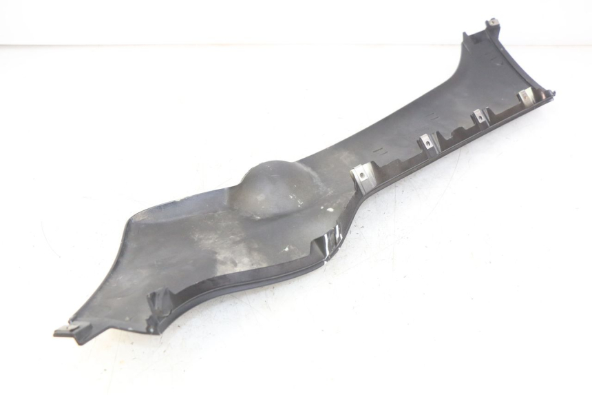 photo de RIGHT LOWER SIDE PANEL PIAGGIO X8 125 (2004 - 2007)