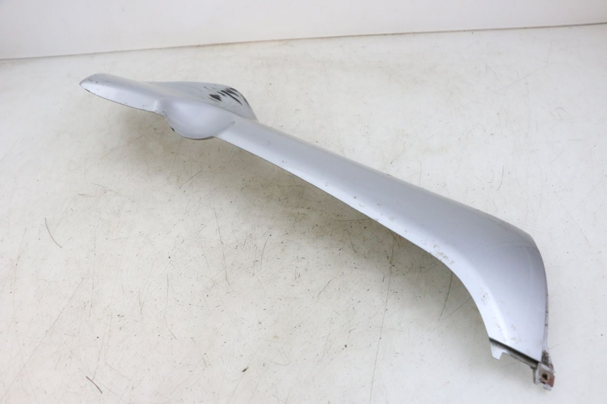 photo de RIGHT LOWER SIDE PANEL PIAGGIO X8 125 (2004 - 2007)