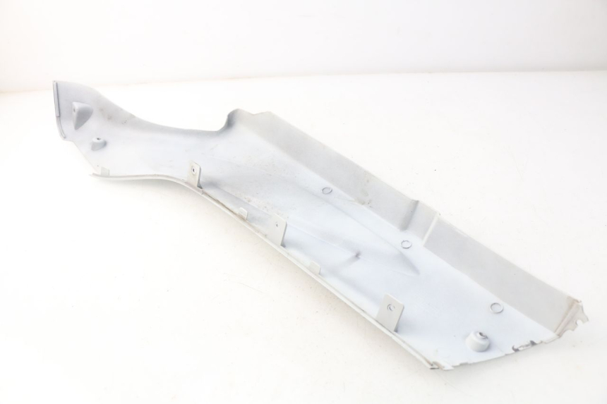 photo de RIGHT LOWER SIDE PANEL DAELIM S3 125 (2010 - 2017)