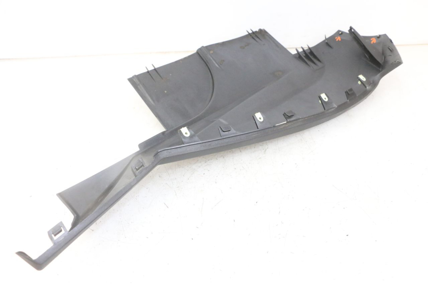 photo de RIGHT BELLY PANEL PEUGEOT SATELIS 125 (2013 - 2018)