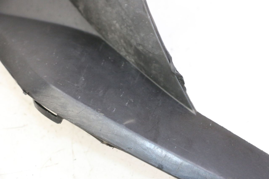 photo de RIGHT LOWER SIDE PANEL PEUGEOT SATELIS 125 (2006 - 2009)